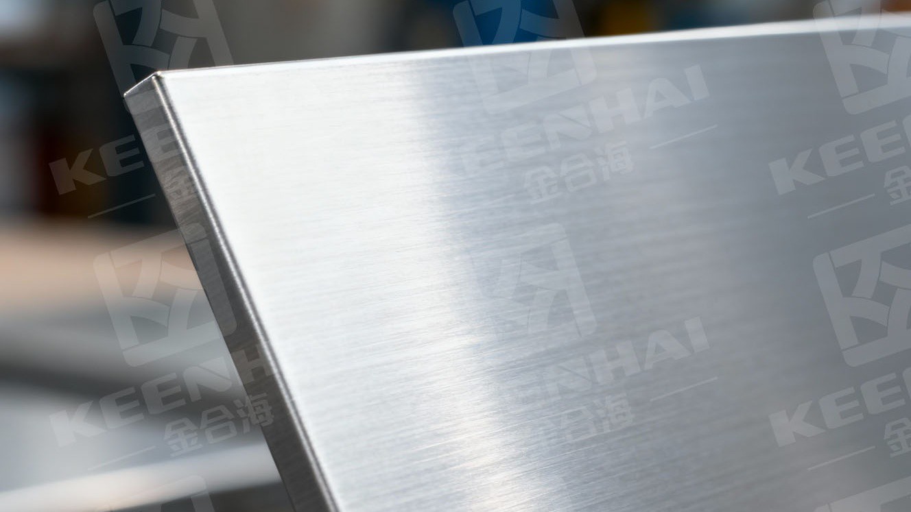 Aluminum Composite Panel vs Solid Aluminum Panel Aluminum Composite Panel vs Solid Aluminum Panel